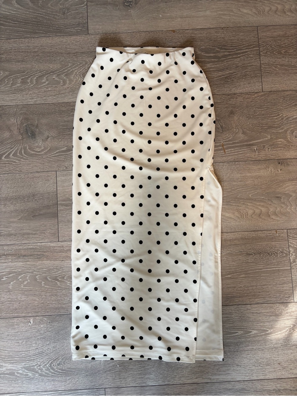aritzia subscript skirt